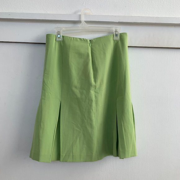 Beautiful Green Skirt - Perfect for Spring/Summer! - Picture 7 of 13